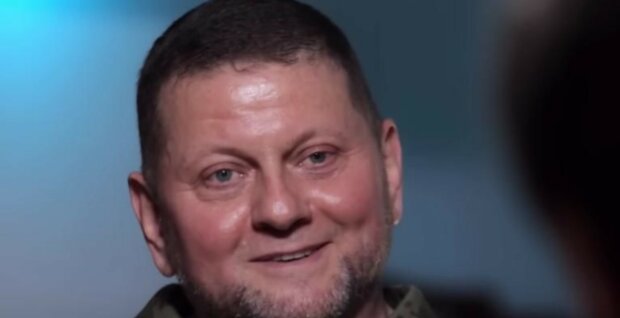 Валерій Залужний вразив рідкісним фото з дружиною: “Уявити не можу, скільки потрібно терпіння…” Валерій Залужний вразив рідкісним фото з дружиною: “Уявити не можу, скільки потрібно терпіння…”