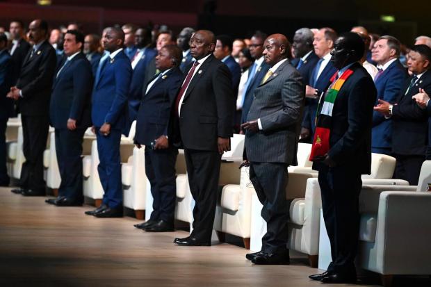 Дрібна подачка Путіна не влаштувала: Африка погрожує Москві погіршенням відносин через зрив зернової угоди Дрібна подачка Путіна не влаштувала: Африка погрожує Москві погіршенням відносин через зрив зернової угоди