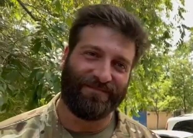 Зірка “Голос країни” Салем, який служить у ЗСУ, показав своє заняття на передовій: “Ми універсальні солдати” Зірка “Голос країни” Салем, який служить у ЗСУ, показав своє заняття на передовій: “Ми універсальні солдати”