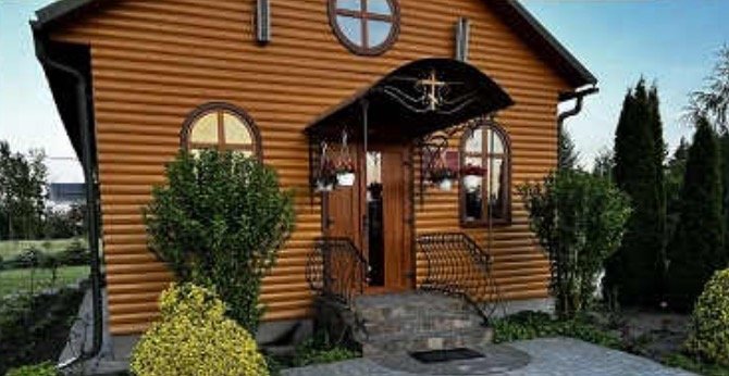 Дивно, що 500 гривень стають нікчемною сумою, якщо ми йдемо до супермаркету, і сумою величезною, якщо ми віддаємо їх до церкви… Дивно, що 500 гривень стають нікчемною сумою, якщо ми йдемо до супермаркету, і сумою величезною, якщо ми віддаємо їх до церкви…