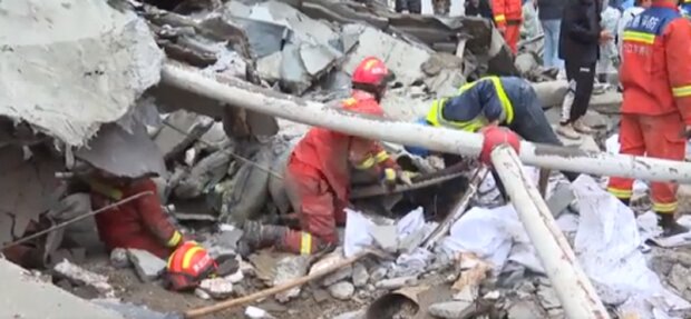 Тренувалася жіноча команда: названо кількість жертв трагедії у шкільному спортзалі Тренувалася жіноча команда: названо кількість жертв трагедії у шкільному спортзалі