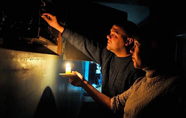 Ажіотаж повернувся: українці кинулися скуповувати зарядні станції на тлі загрози блекаутів, що буде з цінами Ажіотаж повернувся: українці кинулися скуповувати зарядні станції на тлі загрози блекаутів, що буде з цінами