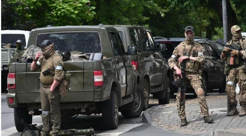 Росія хоче втягнути країни НАТО у війну: експерт пояснив, навіщо “ПВК Вагнер” облаштувалась у Білорусі Росія хоче втягнути країни НАТО у війну: експерт пояснив, навіщо “ПВК Вагнер” облаштувалась у Білорусі