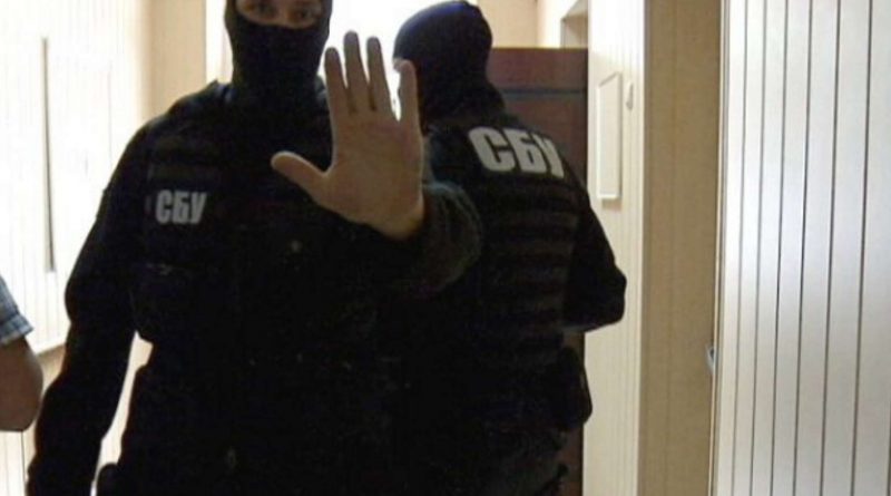 Обіцяли квартиру за 200 тис. доларів: на Одещині покарали зрадника, який купився на пропозицію росіян Обіцяли квартиру за 200 тис. доларів: на Одещині покарали зрадника, який купився на пропозицію росіян