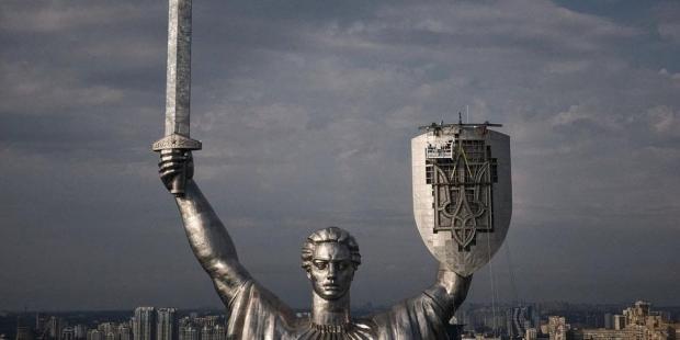 Метою ракетної атаки міг бути пам’ятник Батьківщина-мати з нещодавно встановленим тризубом, – ексзаступник голови СБУ Метою ракетної атаки міг бути пам’ятник Батьківщина-мати з нещодавно встановленим тризубом, – ексзаступник голови СБУ