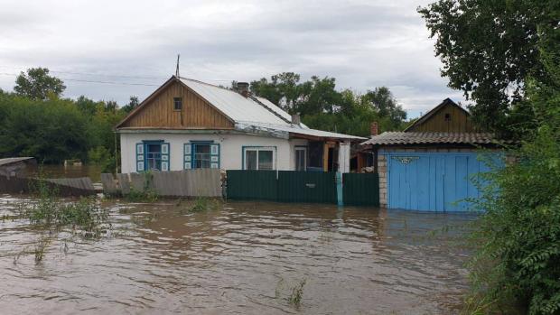 Карма в дії: Російський Уссурійськ пішов під воду через прорив дамби (відео) Карма в дії: Російський Уссурійськ пішов під воду через прорив дамби (відео)