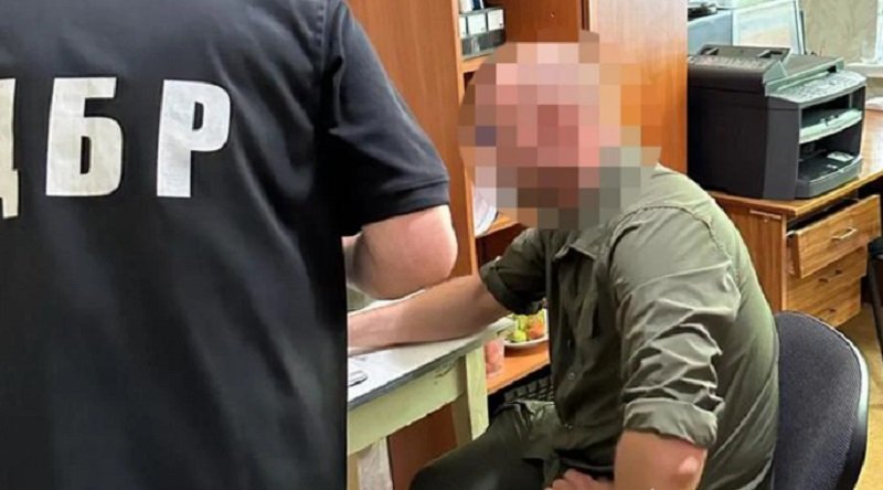 Затримання військкомів продовжується! Цього разу на Полтавщині. Йому загрожує до 12 років ВІДЕО Затримання військкомів продовжується! Цього разу на Полтавщині. Йому загрожує до 12 років ВІДЕО