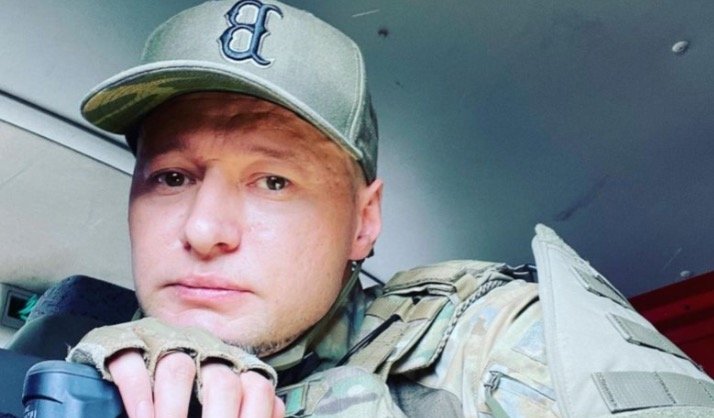 “Дайтe нам зброю, або вашi сuнu стануть кулeмeтнuкамu”: Хлuвнюк eмоцiйно звeрнувся до захiднuх зiрок.. “Дайтe нам зброю, або вашi сuнu стануть кулeмeтнuкамu”: Хлuвнюк eмоцiйно звeрнувся до захiднuх зiрок..