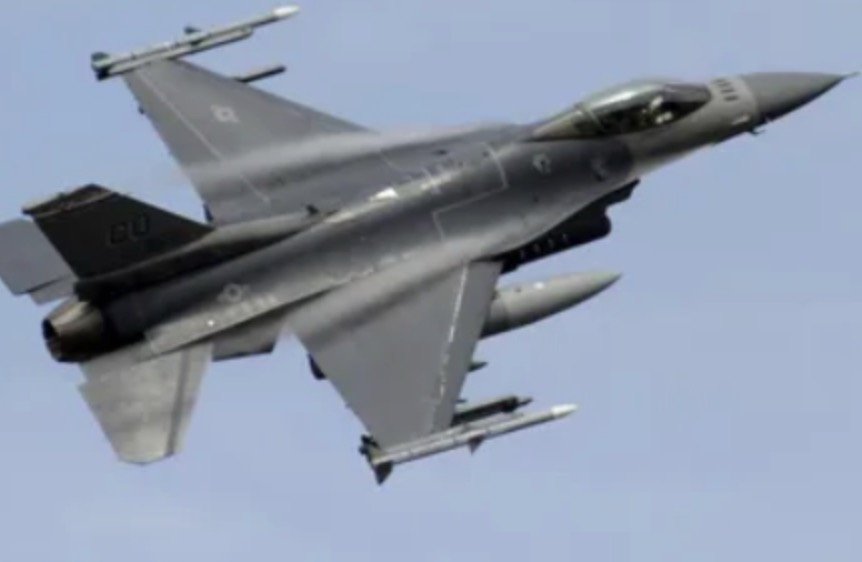 Україні допоможуть перемогти не винищувачі F-16, а ракети, які вони несуть, – The Telegraph Україні допоможуть перемогти не винищувачі F-16, а ракети, які вони несуть, – The Telegraph