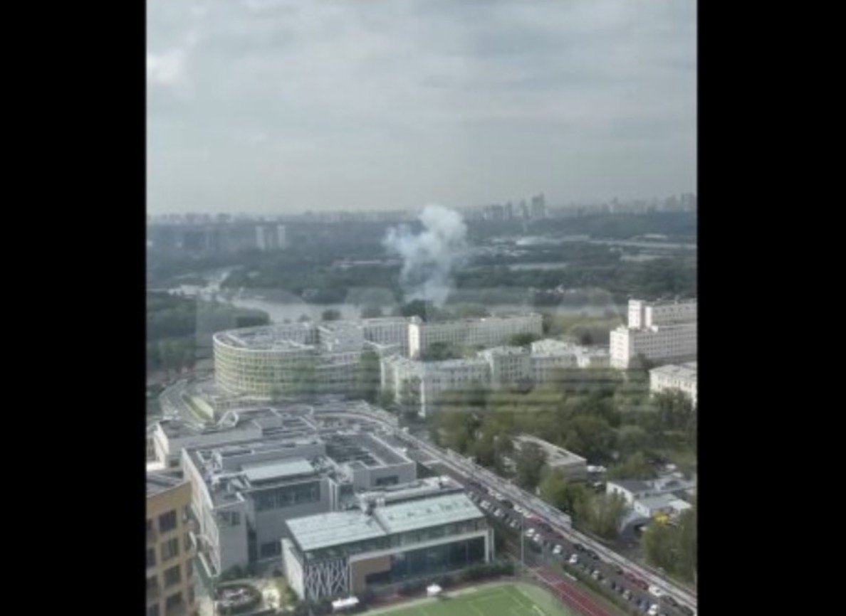 “Відплата все ближче”: удари дронів по Москві тримають у напрузі всю Росію, атаки продовжаться “Відплата все ближче”: удари дронів по Москві тримають у напрузі всю Росію, атаки продовжаться