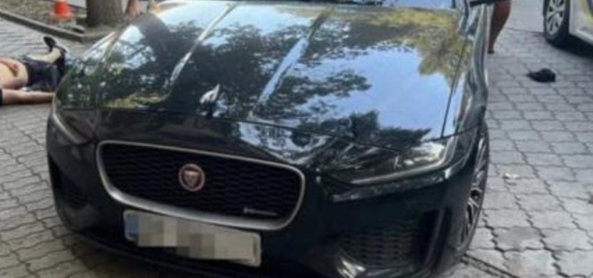 “Вимога до поліціянтів “спокійно домовитися” із агресивним типом, що фізично напав на поліціянтку та вже бʼє її, нагадує вимоги західних політиків до українців “спокійно домовитися з Путіним”, – політолог “Вимога до поліціянтів “спокійно домовитися” із агресивним типом, що фізично напав на поліціянтку та вже бʼє її, нагадує вимоги західних політиків до українців “спокійно домовитися з Путіним”, – політолог