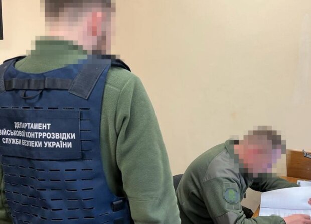 Скандал у Нацгвардії: до командирів нагрянули з обшуками після підозрілих нарахувань, бюджет втратив мільйони Скандал у Нацгвардії: до командирів нагрянули з обшуками після підозрілих нарахувань, бюджет втратив мільйони