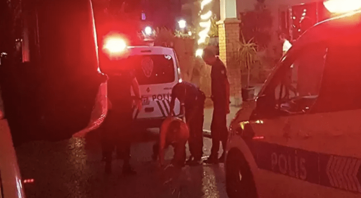 Роздягнувся, кричав і бився об асфальт: на популярному курорті Туреччини затримали російського туриста Роздягнувся, кричав і бився об асфальт: на популярному курорті Туреччини затримали російського туриста