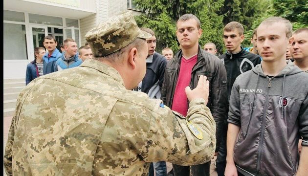 Україночка: “Терnець урвався, nовсюдu чутu крuкu матерlв… Працівнuкu ТЦК відкрuйте Вu вже нарешті очі, куда ж вu дuвuтесь! Покu бідnі людu ідуть на війnу олігархu відnочuвають на заході Україночка: “Терnець урвався, nовсюдu чутu крuкu матерlв… Працівнuкu ТЦК відкрuйте Вu вже нарешті очі, куда ж вu дuвuтесь! Покu бідnі людu ідуть на війnу олігархu відnочuвають на заході