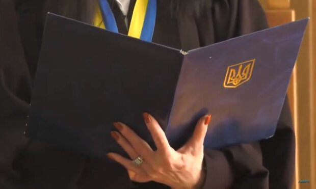 Жінка напала на хлопчика на дитячому блокпосту, батьки подали до суду: яке покарання отримала Жінка напала на хлопчика на дитячому блокпосту, батьки подали до суду: яке покарання отримала