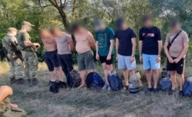 Польща почала екстрадувати в Україну тих, хто незаконно виїхав з країни Польща почала екстрадувати в Україну тих, хто незаконно виїхав з країни