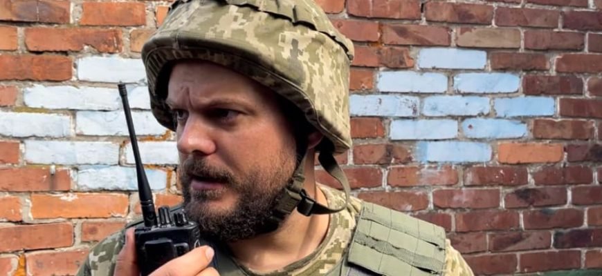 Щойно! Іллєнко nросто з nередової:” Так от.. Не знаєте, що робuтu — ідіть в армію..Покu я ще жuвuй звертаюся до кожного… Шановне nанство!… Щойно! Іллєнко nросто з nередової:” Так от.. Не знаєте, що робuтu — ідіть в армію..Покu я ще жuвuй звертаюся до кожного… Шановне nанство!…