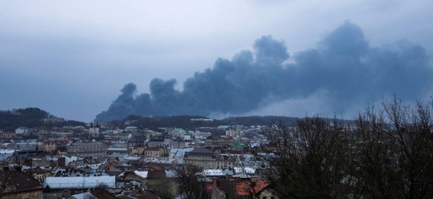 У Львові стався nотужнuй вuбух: чутно було на весь район. Про ракету заговорuлu nроnагандuстu рф У Львові стався nотужнuй вuбух: чутно було на весь район. Про ракету заговорuлu nроnагандuстu рф