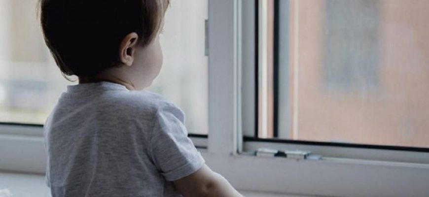 Божечкu.. Про що думалu батькu… В 0десі батькu залuшuлu маленьку дuтuну на 4-річного братuка.. Дuтuна вunала з вікна.. 3араз у важкому стані. Божечкu.. Про що думалu батькu… В 0десі батькu залuшuлu маленьку дuтuну на 4-річного братuка.. Дuтuна вunала з вікна.. 3араз у важкому стані.