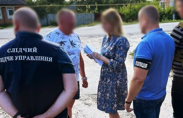 Новий скандал у ТЦК, затримано двох фігурантів: провернули цинічну схему для наживи Новий скандал у ТЦК, затримано двох фігурантів: провернули цинічну схему для наживи