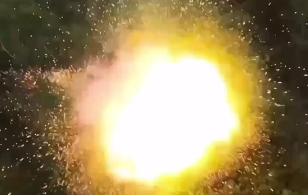 Російська авіабомба розірвалася серед житлових будинків: на наслідки нових атак важко дивитися Російська авіабомба розірвалася серед житлових будинків: на наслідки нових атак важко дивитися