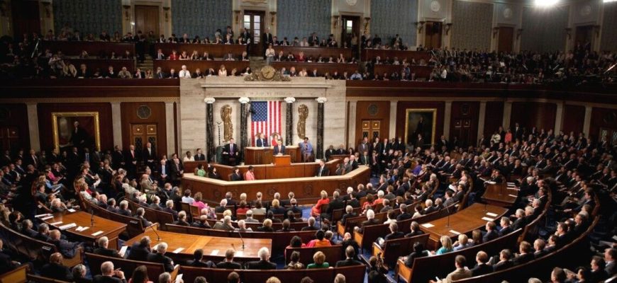 Фініш близький: сенатори готові виставити на голосування остаточний законопроект щодо України Фініш близький: сенатори готові виставити на голосування остаточний законопроект щодо України