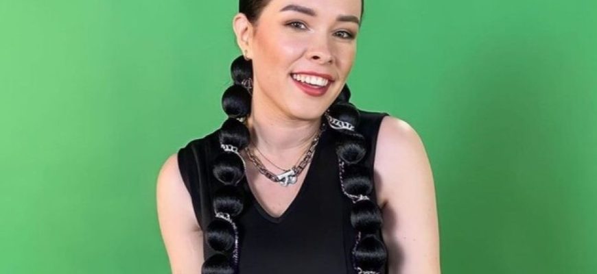 Сурдоперекладачка стала зіркою Нацвідбору “Євробачення – 2024”, українці у захваті: “Відправляємо її” Сурдоперекладачка стала зіркою Нацвідбору “Євробачення – 2024”, українці у захваті: “Відправляємо її”