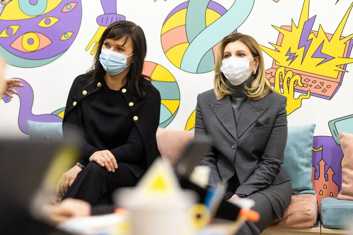 Як завжди, на висоті!! Олена Зеленська показалася в лікарні: який вигляд вона зараз має Як завжди, на висоті!! Олена Зеленська показалася в лікарні: який вигляд вона зараз має