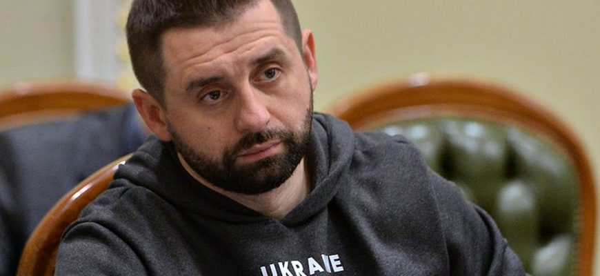 Допомога від США та мобілізація: Арахамія розповів про ресурси України та на скільки їх вистачить Допомога від США та мобілізація: Арахамія розповів про ресурси України та на скільки їх вистачить