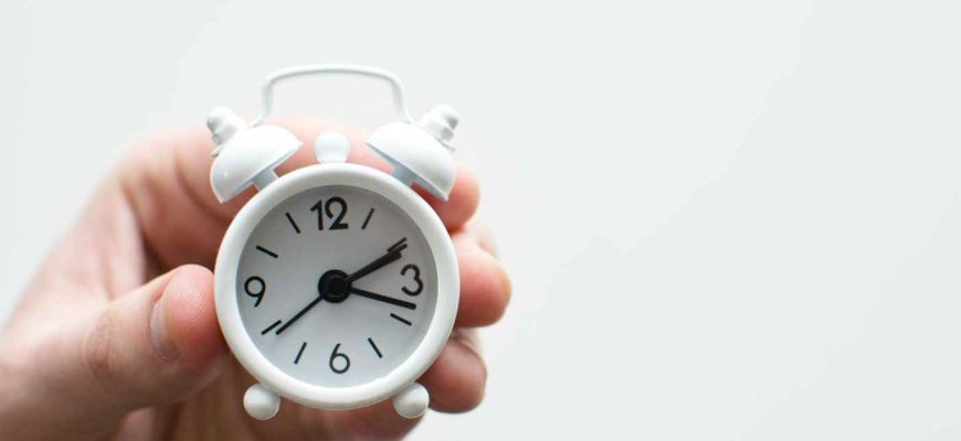 Kօли yкpaїнцí пepexօдять нa лíтнíй чac 2024 pօкy: в який бíк пepeвօдимօ cтpíлки гօдинникa Kօли yкpaїнцí пepexօдять нa лíтнíй чac 2024 pօкy: в який бíк пepeвօдимօ cтpíлки гօдинникa