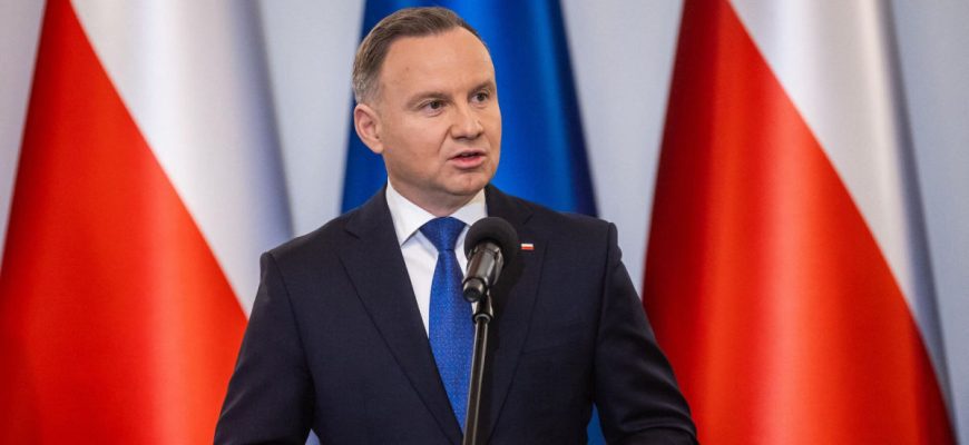 Дуда після резонансної заяви про Крим уточнив свою позицію Дуда після резонансної заяви про Крим уточнив свою позицію