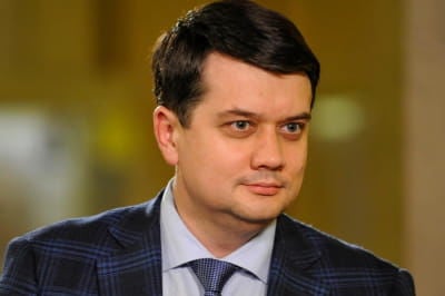 Разумков запропонував нестандартний спосіб “глибокого занурення” депутатів у жорстоку реальність Разумков запропонував нестандартний спосіб “глибокого занурення” депутатів у жорстоку реальність