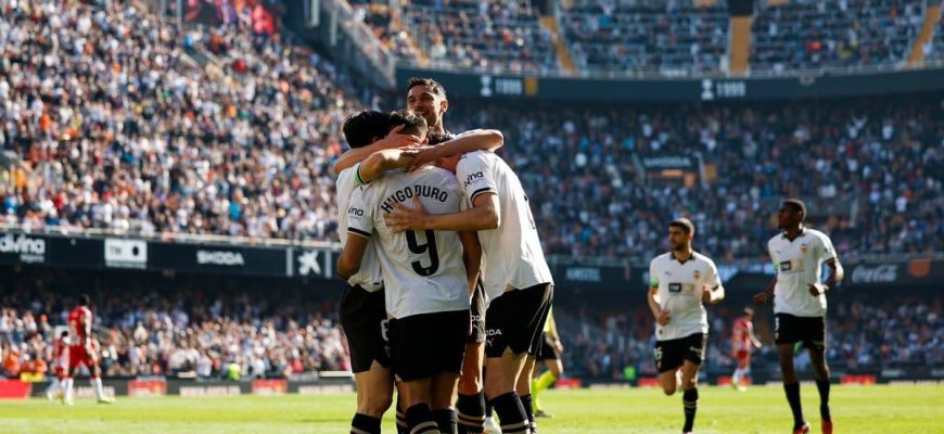 Яремчук ефектно відклеївся від захисників і став одним із героїв туру в Ла Лізі Яремчук ефектно відклеївся від захисників і став одним із героїв туру в Ла Лізі