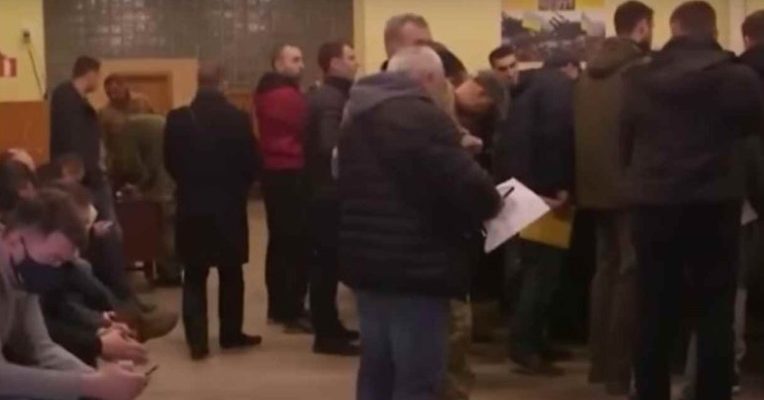 Чоловік відмовився від мобілізації, бо не врахували його хронічні хвороби: як покарали в суді Чоловік відмовився від мобілізації, бо не врахували його хронічні хвороби: як покарали в суді