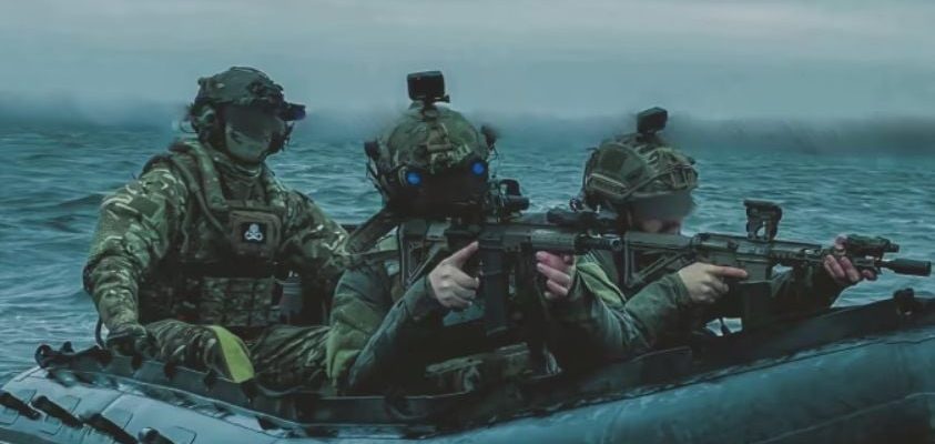 З’явилися кадри, як СЗГ ЗСУ провели операцію “Цитадель”, вразивши російську РЛС у Чорному морі З’явилися кадри, як СЗГ ЗСУ провели операцію “Цитадель”, вразивши російську РЛС у Чорному морі