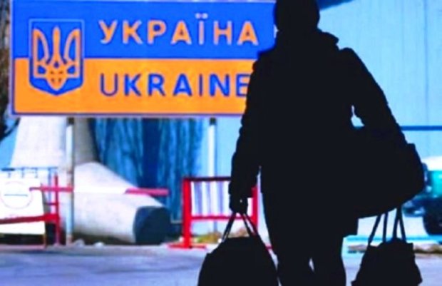 Потрібно шукати іншу країну: нардеп із бронею від мобілізації відправив “ухилянтів” перепливати Тису Потрібно шукати іншу країну: нардеп із бронею від мобілізації відправив “ухилянтів” перепливати Тису