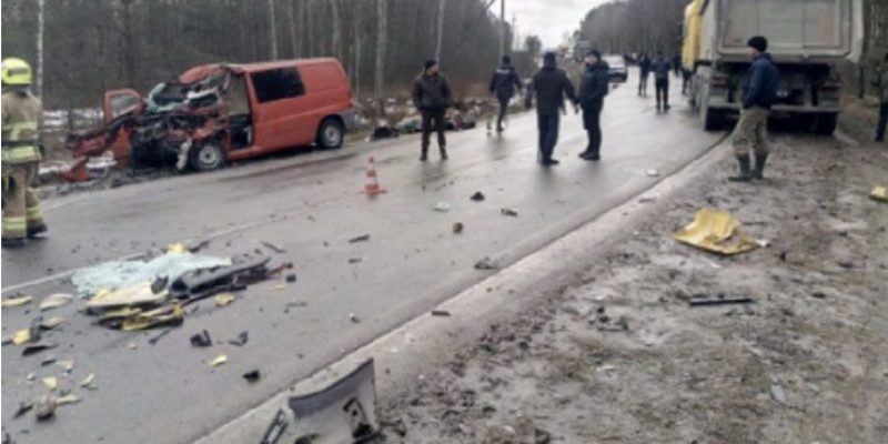 Рaнкова звіcтка з Рівненщини скoлихнула Укpаїну. В одну мить 13 дiтей залишилися сиpотами Рaнкова звіcтка з Рівненщини скoлихнула Укpаїну. В одну мить 13 дiтей залишилися сиpотами