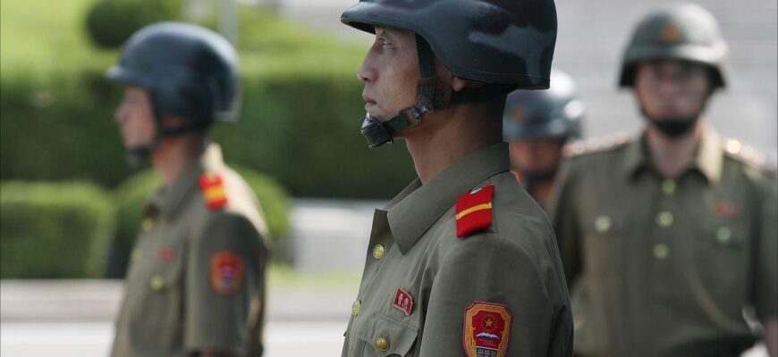 За дві доби пройшли 60 км: у РФ затримали 18 солдатів з КНДР, які залишили позиції, – ЗМІ озвучили їхню долю За дві доби пройшли 60 км: у РФ затримали 18 солдатів з КНДР, які залишили позиції, – ЗМІ озвучили їхню долю