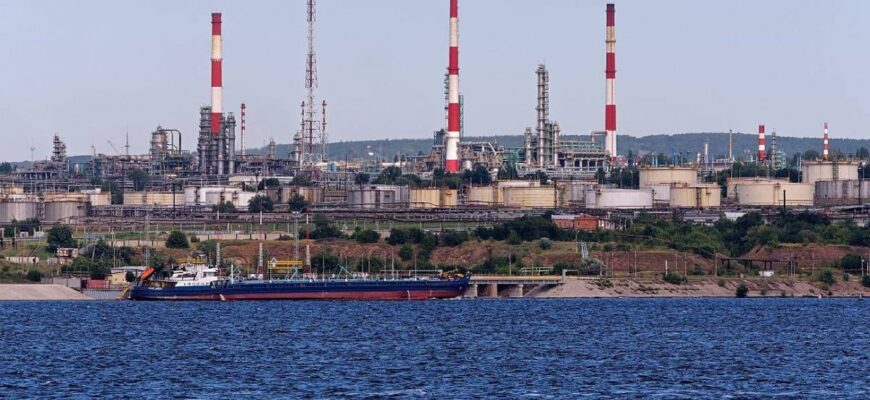 Другий раз за три дні: Саратов знову під атакою безпілотників – у Мережі з’явилися кадри Другий раз за три дні: Саратов знову під атакою безпілотників – у Мережі з’явилися кадри