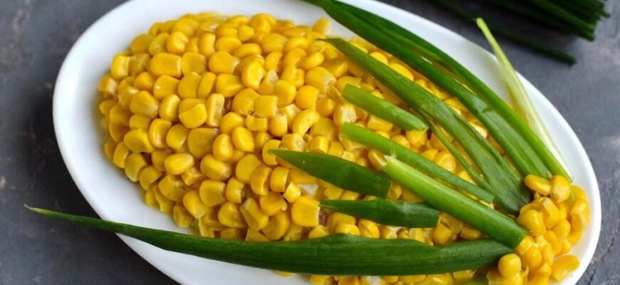 Стане окрасою новорічного столу: рецепт салату “Кукуруза” Стане окрасою новорічного столу: рецепт салату “Кукуруза”