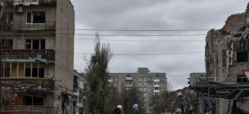 Уповільнення постачання Україні – це підтримка вторгнення: ЄС зобов’язаний не дати РФ захопити Покровськ – Bloomberg Уповільнення постачання Україні – це підтримка вторгнення: ЄС зобов’язаний не дати РФ захопити Покровськ – Bloomberg