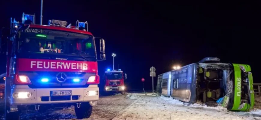 Автобус перекинувся у Німеччині: серед загиблих громадянка України Автобус перекинувся у Німеччині: серед загиблих громадянка України