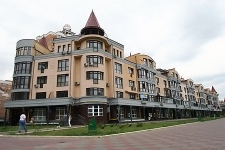 Квартиру Януковича у Києві знову пропонують орендувати: що з нею зараз (фото) Квартиру Януковича у Києві знову пропонують орендувати: що з нею зараз (фото)