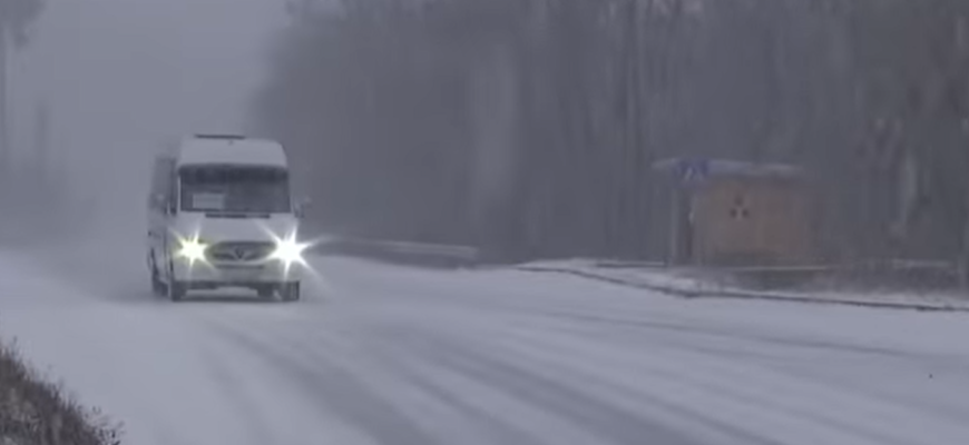 Насипало 80 см снігу: частину України вже замітає і мороз -3, фото Насипало 80 см снігу: частину України вже замітає і мороз -3, фото