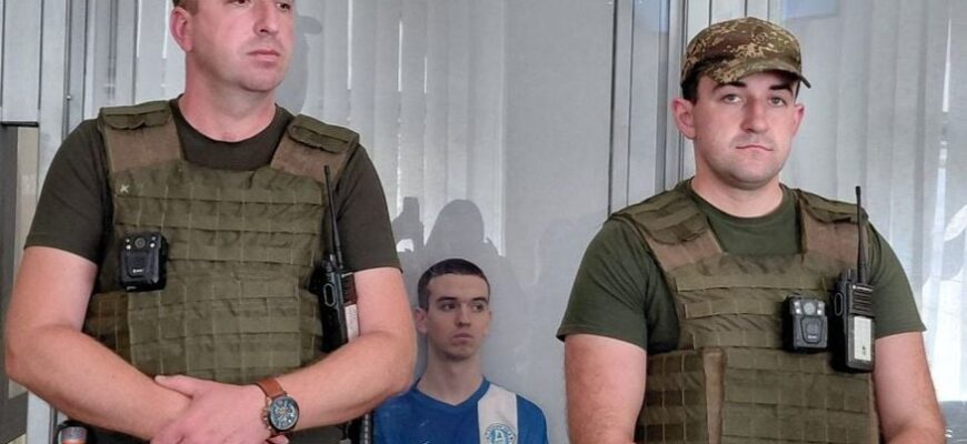 Фаріон могла бути не єдиною: у телефоні стрілка знайдені фото Стерненка, Філатова та Корбана Фаріон могла бути не єдиною: у телефоні стрілка знайдені фото Стерненка, Філатова та Корбана