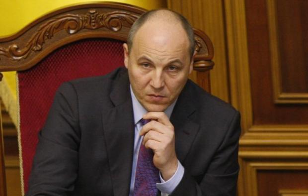 Допоміг долати перешкоди в горах, ставши “місточком” для активістів “Спадщини”: Історик поділився зворушливим фото з Андрієм Парубієм Допоміг долати перешкоди в горах, ставши “місточком” для активістів “Спадщини”: Історик поділився зворушливим фото з Андрієм Парубієм