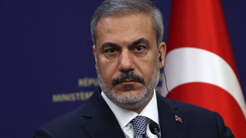 Росія більше не претендує на всю Донеччину: У Туреччині розкрили нові вимоги Путіна Росія більше не претендує на всю Донеччину: У Туреччині розкрили нові вимоги Путіна