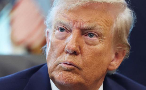 Трамп сильно здав: Журналіст звернув увагу на те, що відбувається зі здоров’ям президента США Трамп сильно здав: Журналіст звернув увагу на те, що відбувається зі здоров’ям президента США