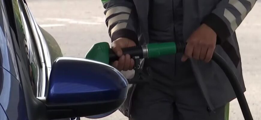 Водії аж розплакалися: на АЗС впали ціни, але що буде з бензином і дизелем вже у вересні Водії аж розплакалися: на АЗС впали ціни, але що буде з бензином і дизелем вже у вересні