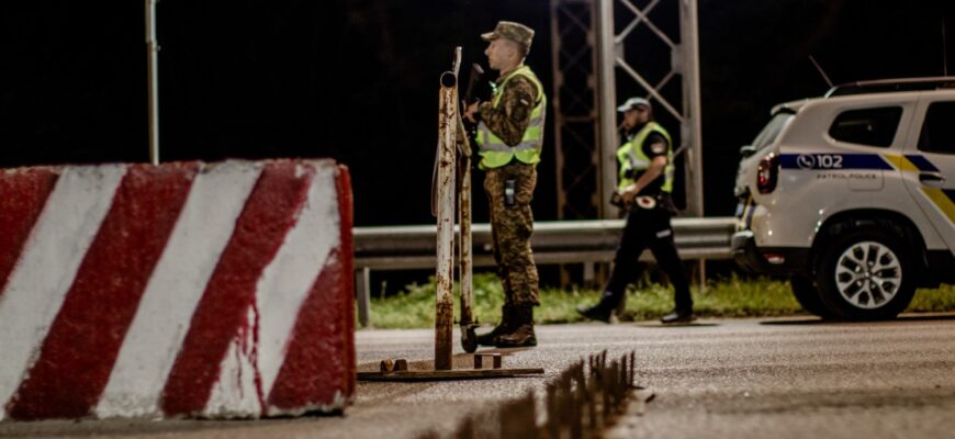 Жорстка мобілізація: ТЦК із самого ранку перекрили великий обласний центр – в оборот беруть кожного Жорстка мобілізація: ТЦК із самого ранку перекрили великий обласний центр – в оборот беруть кожного